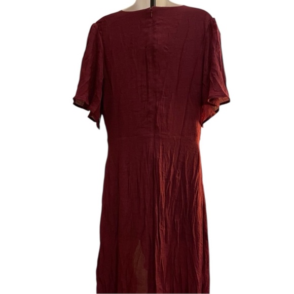 NEW ALTAR'D STATE DRESS - Picture 2 of 4